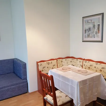 בית אירוח Art Area *